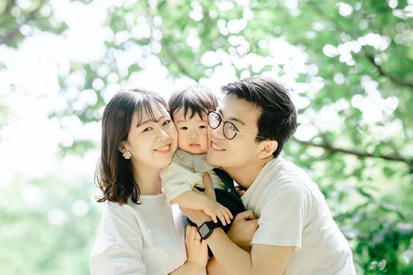 Chụp ảnh gia đình ngoài trời