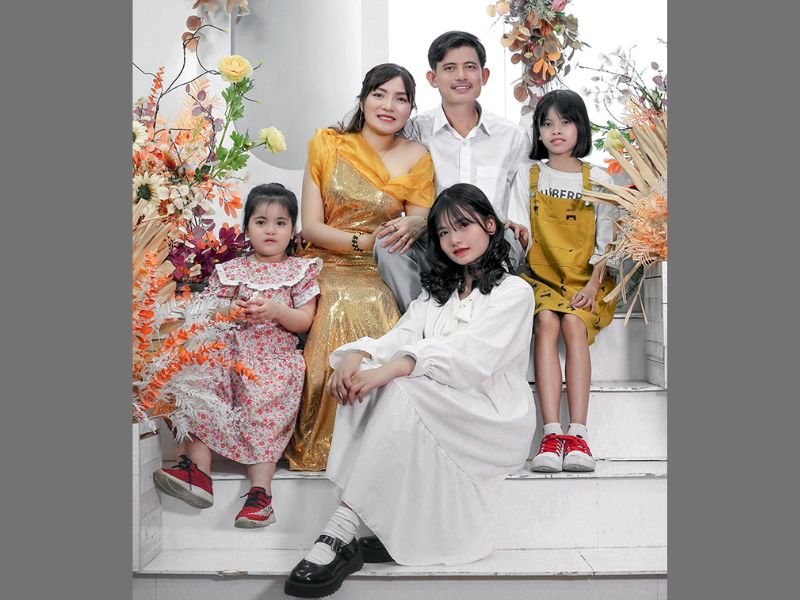 ảnh gia đình 5 người