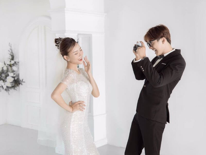 nên chụp ảnh cưới trước bao lâu