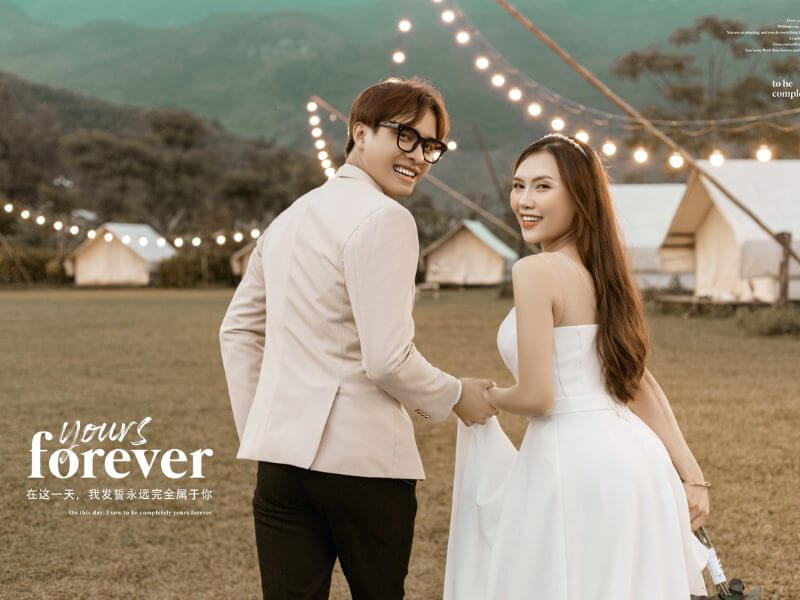 nên chụp ảnh cưới studio hay ngoại cảnh