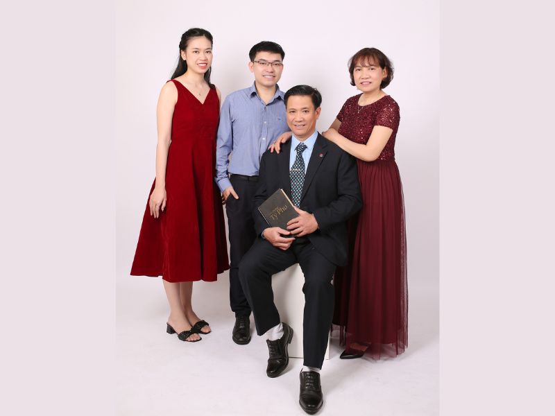 chụp ảnh kỷ niệm ngày cưới