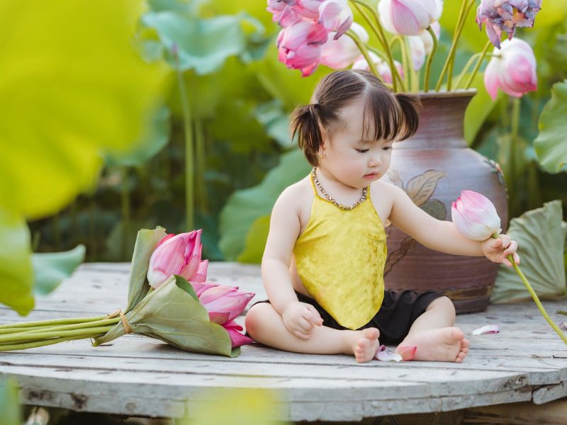 chụp ảnh sinh nhật ngoài trời cho bé